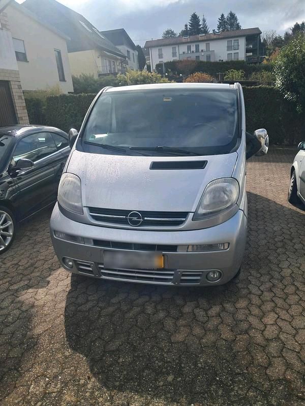 Gebraucht Opel Vivaro 135 PS (99 kW) 2005 Grau Van / Kleinbus