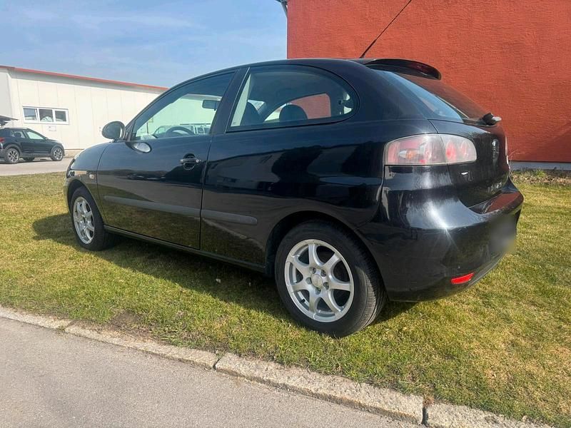 Gebraucht Seat Ibiza 68 PS (50 kW) 2008 Schwarz Kleinwagen