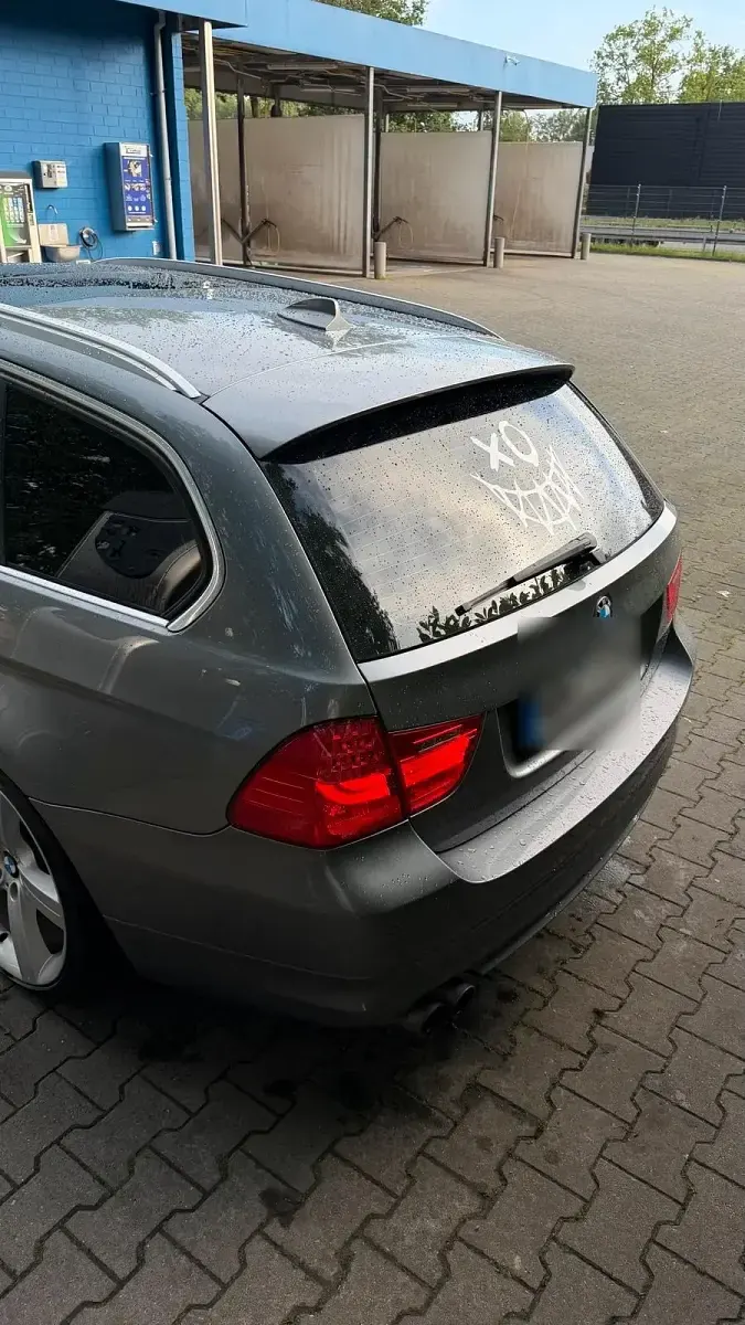 Gebraucht BMW 330 245 PS (180 kW) 2011 Grau Kombi