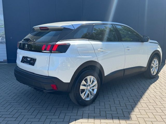 Gebraucht Peugeot 3008 Active 131 PS (96 kW) 2023 Weiß SUV