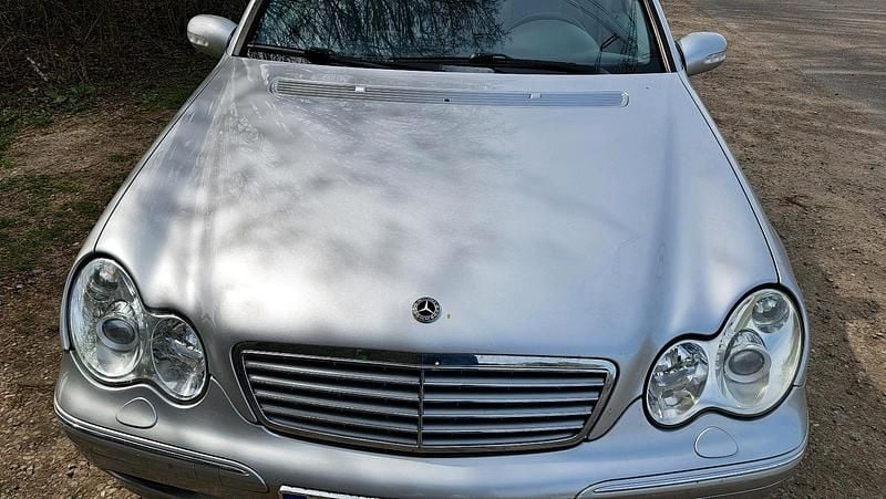 Gebraucht Mercedes C320 218 PS (160 kW) 2002 Silber Limousine