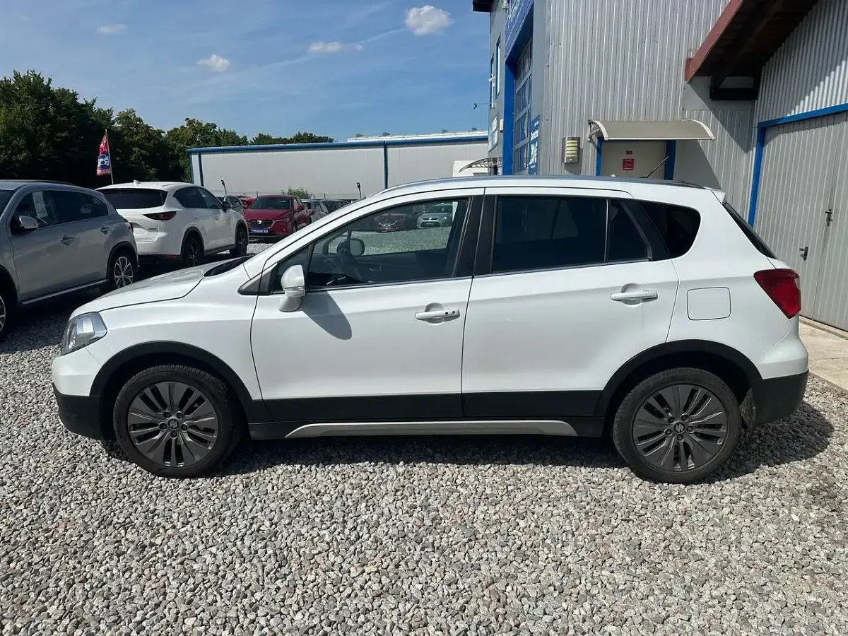 Gebraucht Suzuki SX4 S-Cross Comfort 120 PS (88 kW) 2016 Weiß SUV