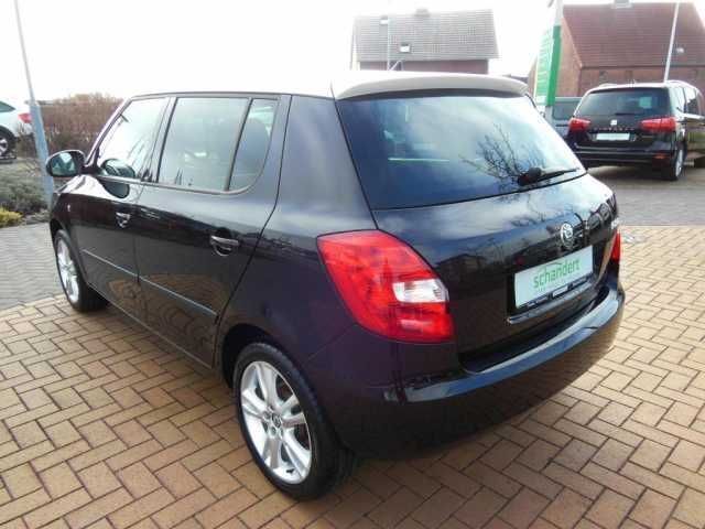 Gebraucht Skoda Fabia Cool Edition 69 PS (50 kW) 2012 Schwarz metallic Kleinwagen