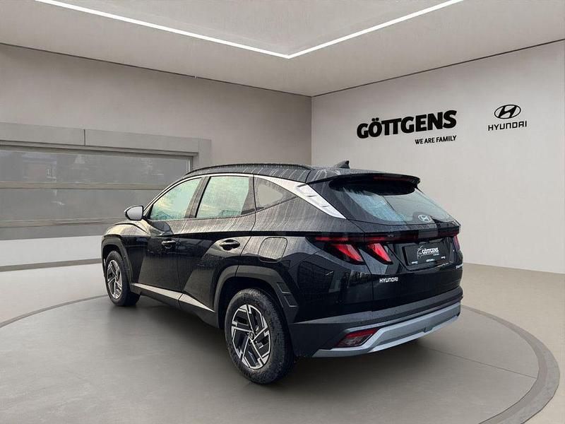 Neu Hyundai Tucson Select 150 PS (110 kW) 2026 Schwarz SUV