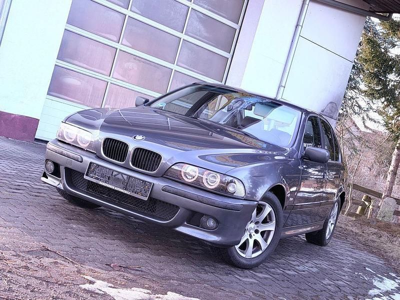 Grau Gebraucht 2000 BMW 528 M Sport Limousine | 3.999 € (Superpreis) - Bild 1/4