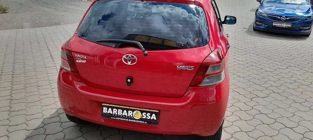 Gebraucht Toyota Yaris Cool 99 PS (72 kW) 2011 Rot Kleinwagen
