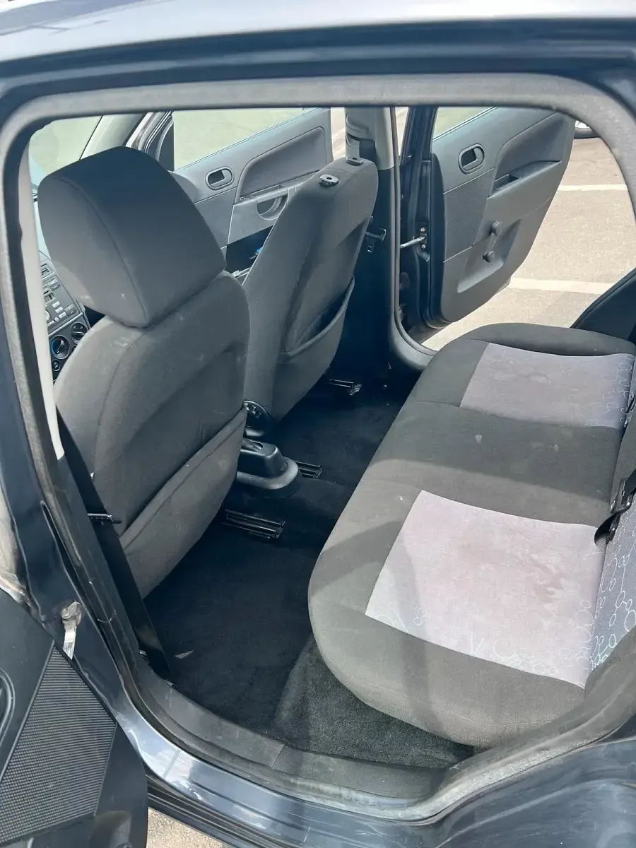 Gebraucht Ford Fiesta 80 PS (58 kW) 2007 Grau Kleinwagen