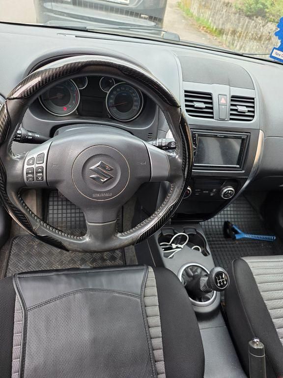 Gebraucht Suzuki SX4 Comfort 120 PS (88 kW) 2009 Silber Limousine