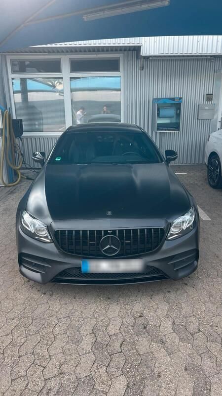 Gebraucht 2017 Mercedes E300 AMG line Coupé | 28.500 € (Fairer Preis) - Bild 1/4