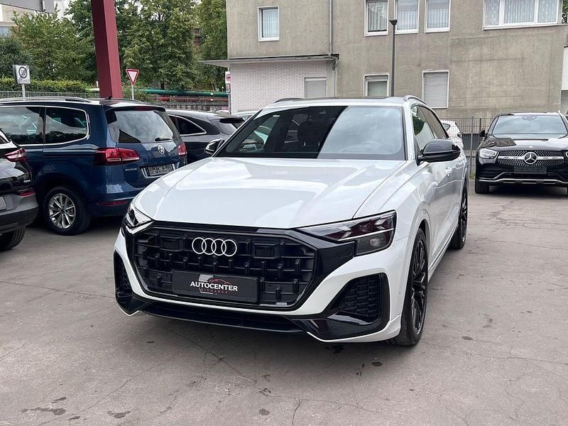 Weiß Gebraucht 2024 Audi Q8 S-Line SUV | 79.990 € (Fairer Preis) - Bild 1/4