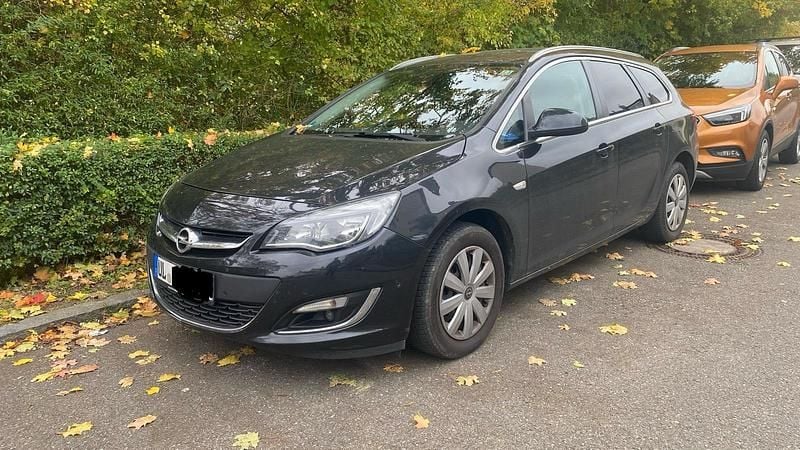Gebraucht Opel Astra 136 PS (100 kW) 2014 Schwarz Kombi