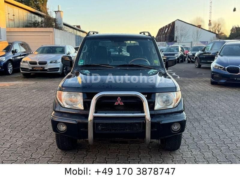Gebraucht Mitsubishi Pajero Motion 129 PS (94 kW) 2004 Schwarz SUV