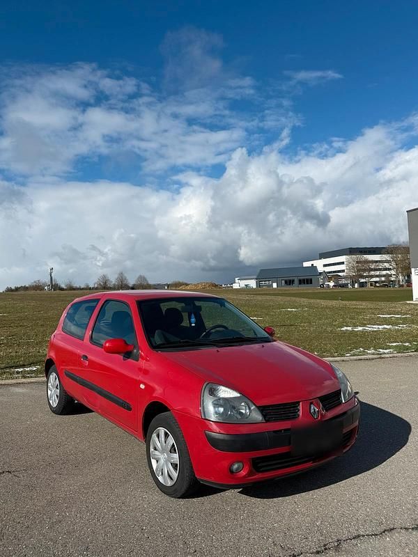 Gebraucht Renault Clio II 58 PS (42 kW) 2005 Rot Kleinwagen