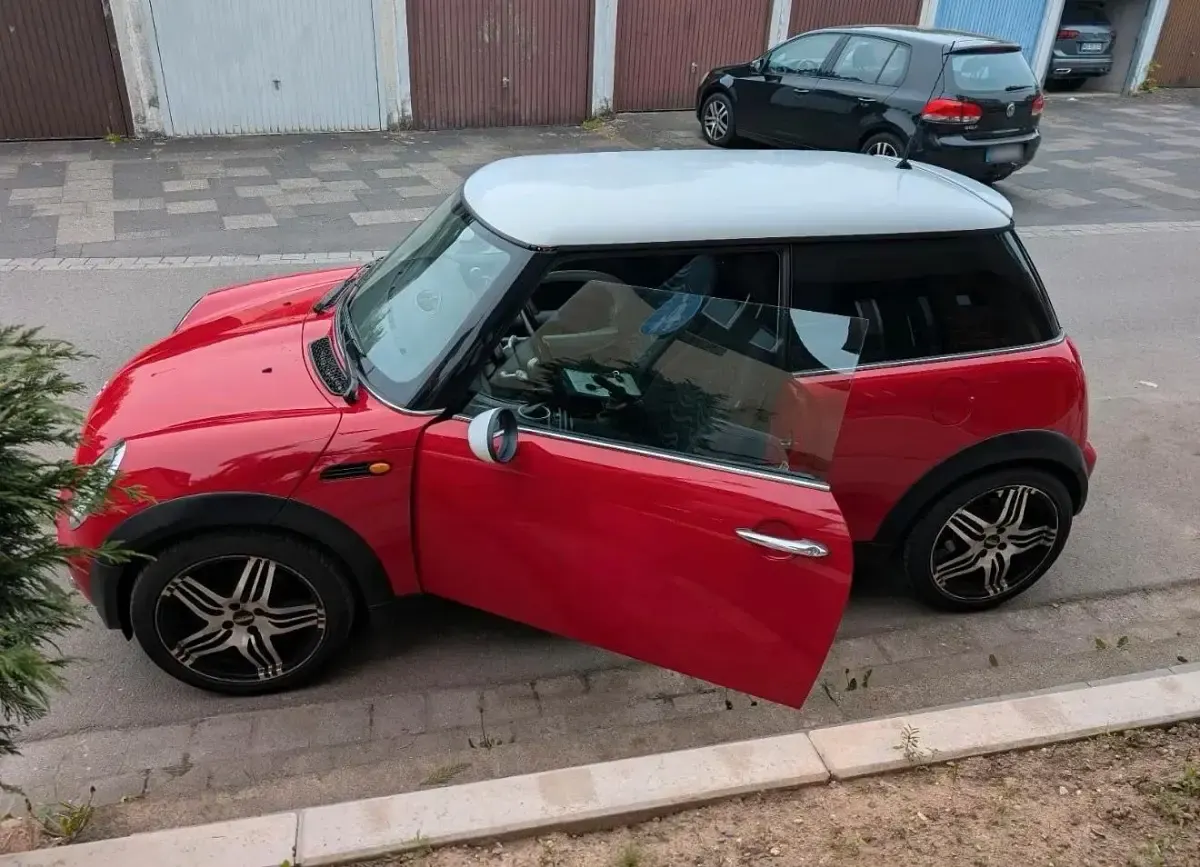 Gebraucht Mini ONE 90 PS (66 kW) 2003 Rot Kleinwagen