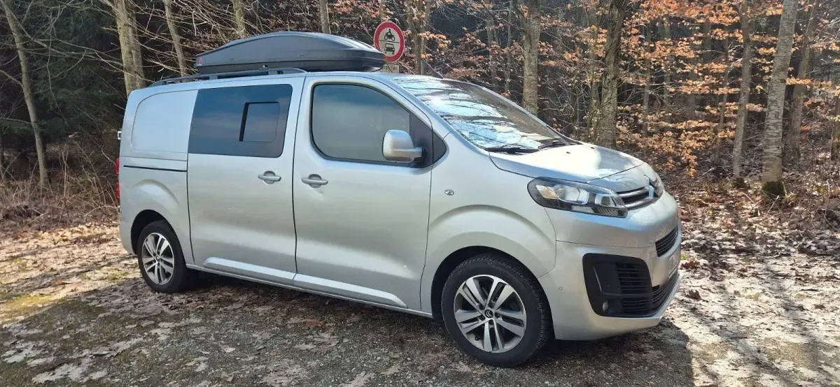 Używany Citroën Jumpy Business Class 122 KM (89 kW) 2018 Srebrny Minivan