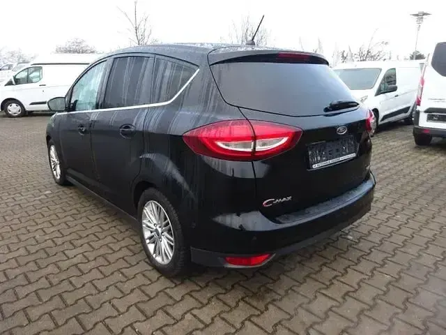 Käytetty Ford C-MAX Titanium 125 HP (91 kW) 2017 Musta Tila-auto