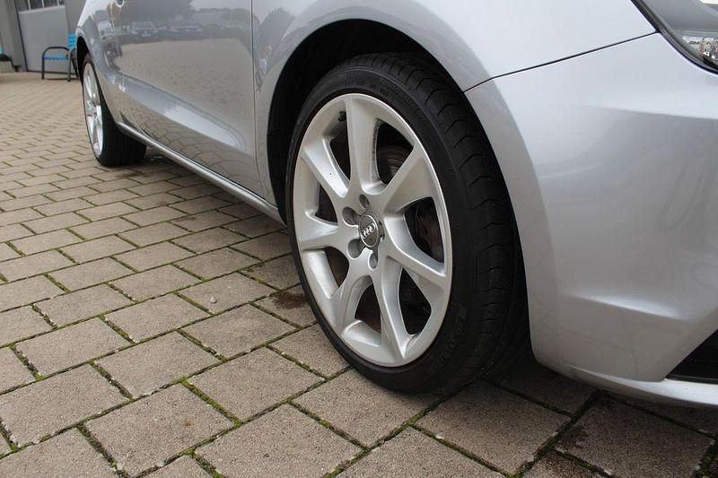 Gebraucht Audi A1 Ambition 122 PS (89 kW) 2014 Silber Kleinwagen