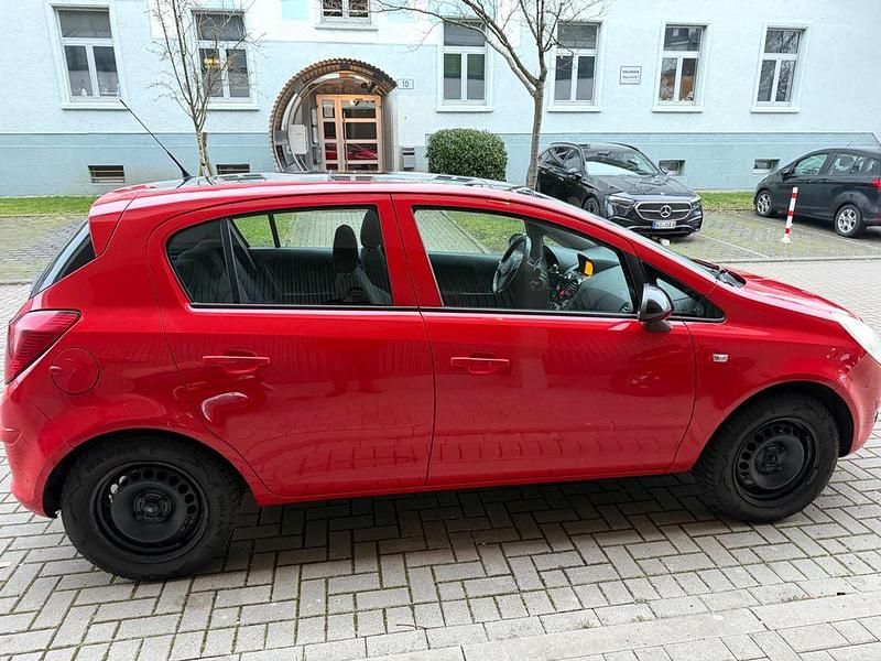 Gebraucht Opel Corsa Innovation 75 PS (55 kW) 2009 Rot Limousine