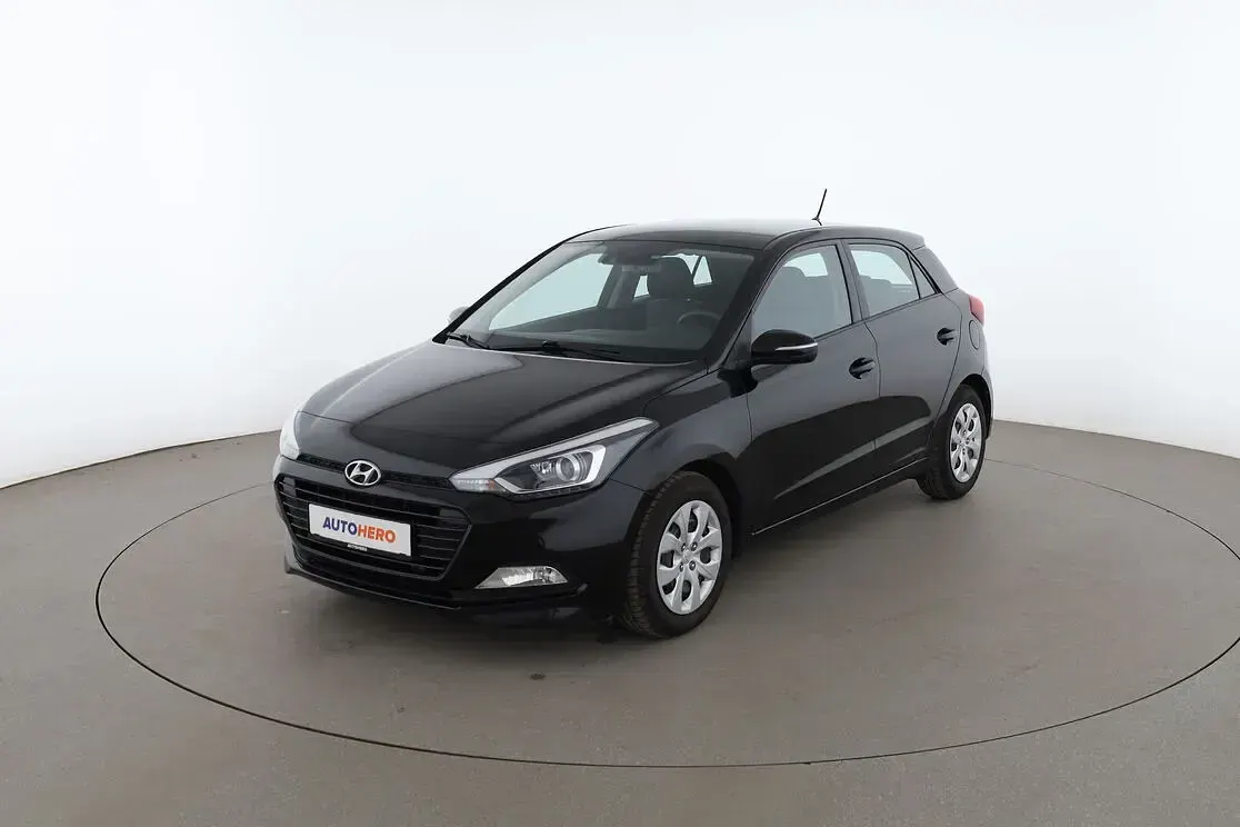 Gebraucht Hyundai i20 Trend 101 PS (74 kW) 2018 Limousine