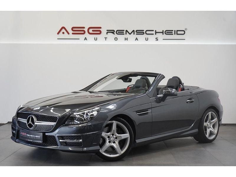Tenoritgrau metalliclack Gebraucht 2013 Mercedes SLK200 AMG line Cabrio | 22.750 € (Teuer) - Bild 1/4