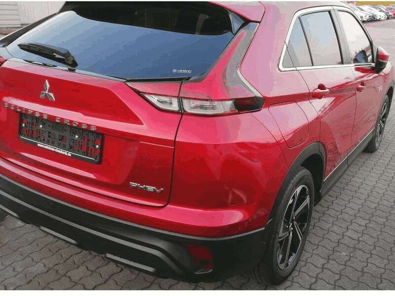 Schwarz Gebraucht 2022 Mitsubishi Eclipse Cross Basis SUV | 24.555 € (Guter Preis) - Bild 1/4