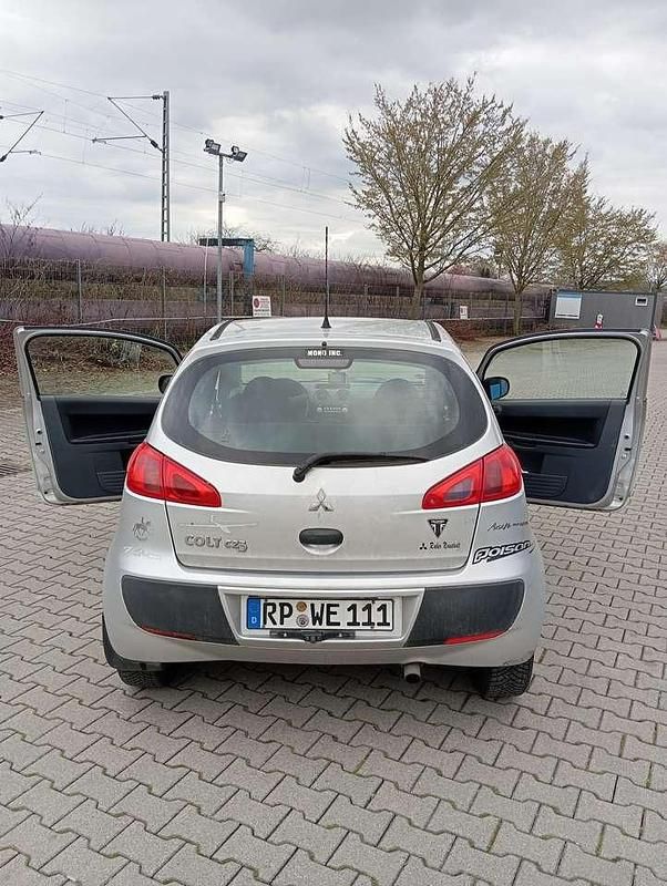 Gebraucht Mitsubishi Colt Motion 75 PS (55 kW) 2006 Limousine