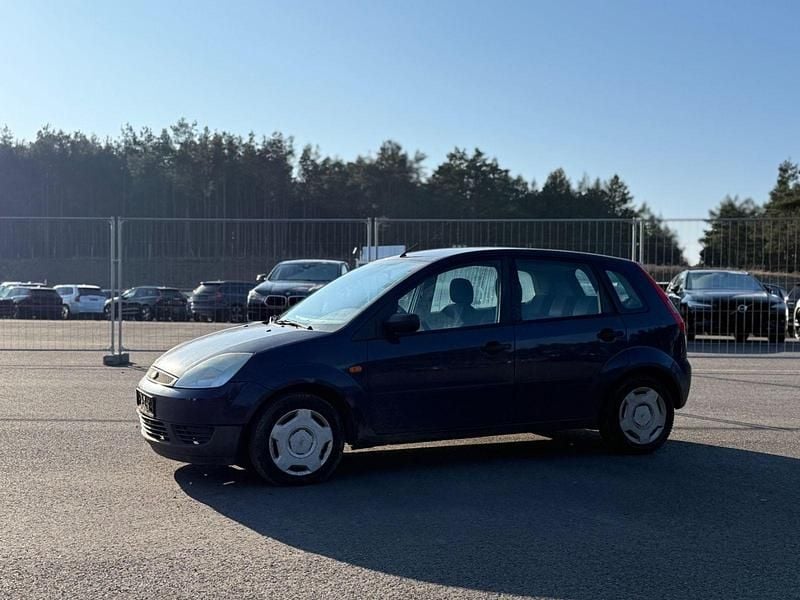 Gebraucht Ford Fiesta 60 PS (44 kW) 2002 Blau Kleinwagen
