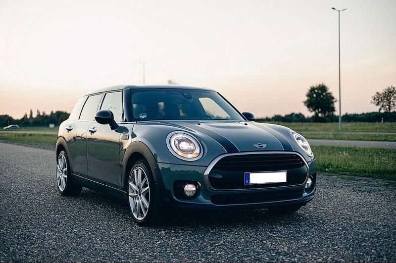 Grau Gebraucht 2017 Mini John Cooper Works Clubman Kombi | 12.300 € - Bild 1/4