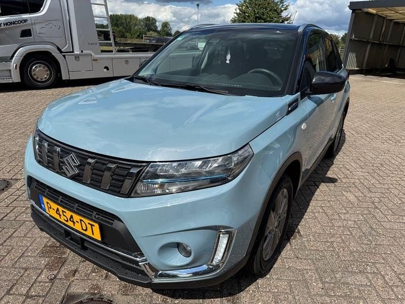 Gebraucht Suzuki Vitara Comfort+ 129 PS (94 kW) 2022 Blau SUV