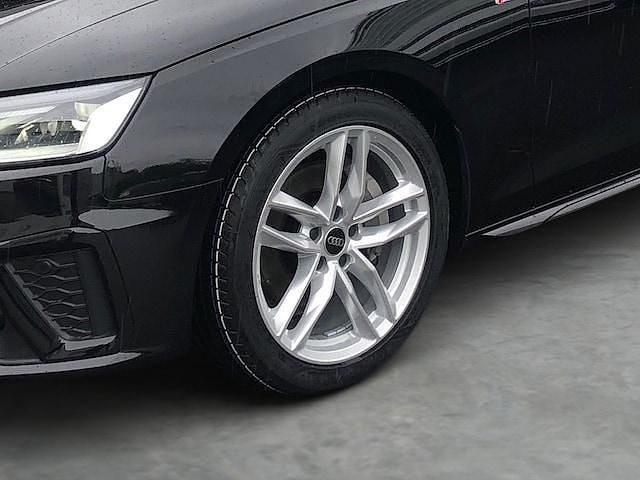 Gebraucht Audi A4 S-Line 204 PS (150 kW) 2023 Mythosschwarz metallic Kombi