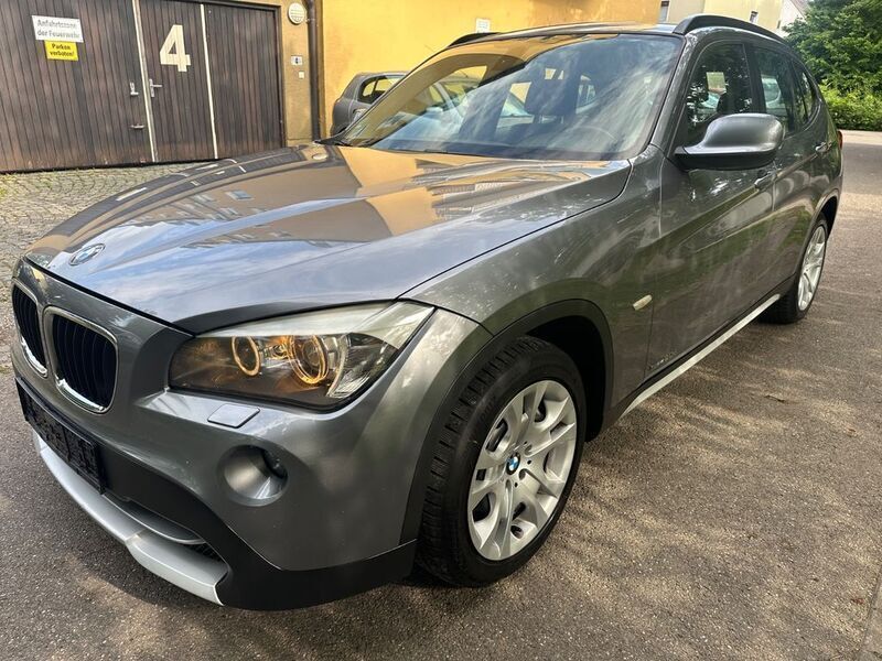Grau Gebraucht 2011 BMW X1 Sport Line SUV | 5.400 € (Guter Preis) - Bild 1/4