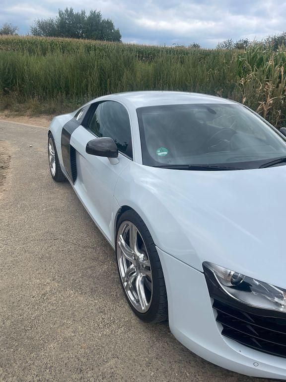 Grau Gebraucht 2008 Audi R8 Coupé Sport Coupé | 62.900 € - Bild 1/4