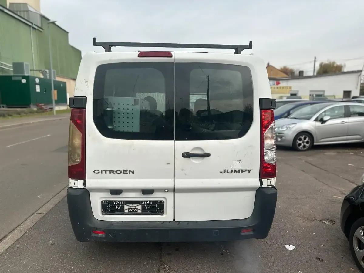 Używany Citroën Jumpy Tendance 90 KM (66 kW) 2012 Biały Minivan