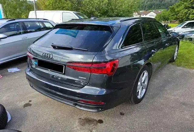 Gebraucht Audi A6 Sport 204 PS (150 kW) 2023 Grau Kombi