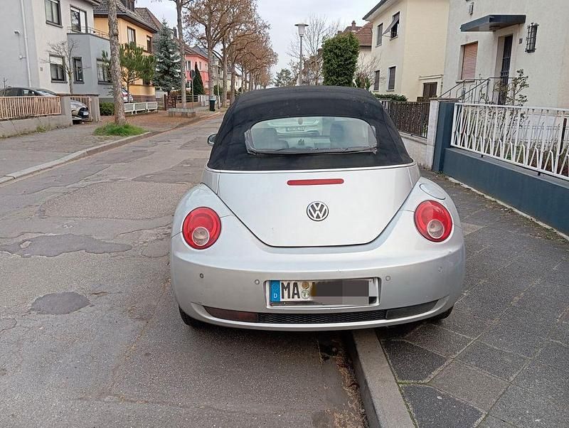 Gebraucht VW New Beetle 105 PS (77 kW) 2007 Silber Kleinwagen