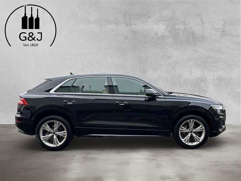 Gebraucht Audi Q8 Ambiente 231 PS (169 kW) 2022 Schwarz SUV