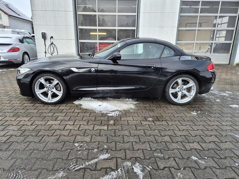 Gebraucht BMW Z4 M Sport 204 PS (150 kW) 2011 Black sapphire metallic Cabrio