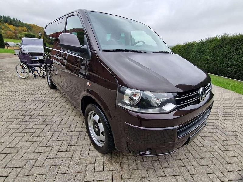 Samoa/dark wood Gebraucht 2010 VW Transporter Van | 16.500 € - Bild 1/4