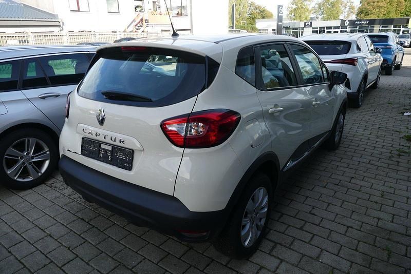 Gebraucht Renault Captur 90 PS (66 kW) 2017 Beige SUV