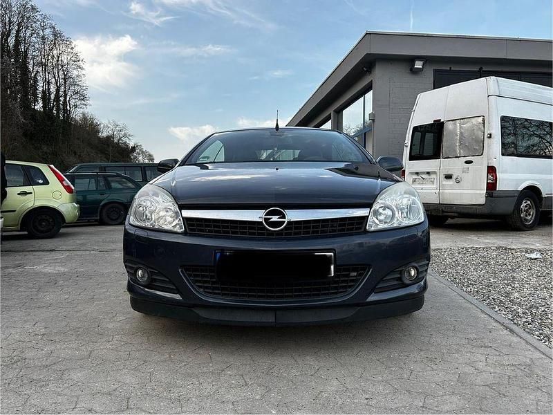 Gebraucht Opel Astra Cabriolet 140 PS (102 kW) 2008 Blau Cabrio