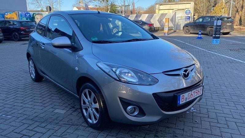Second-hand Mazda 2 Active 75 CP (55 kW) 2011 Argintiu Hatchback