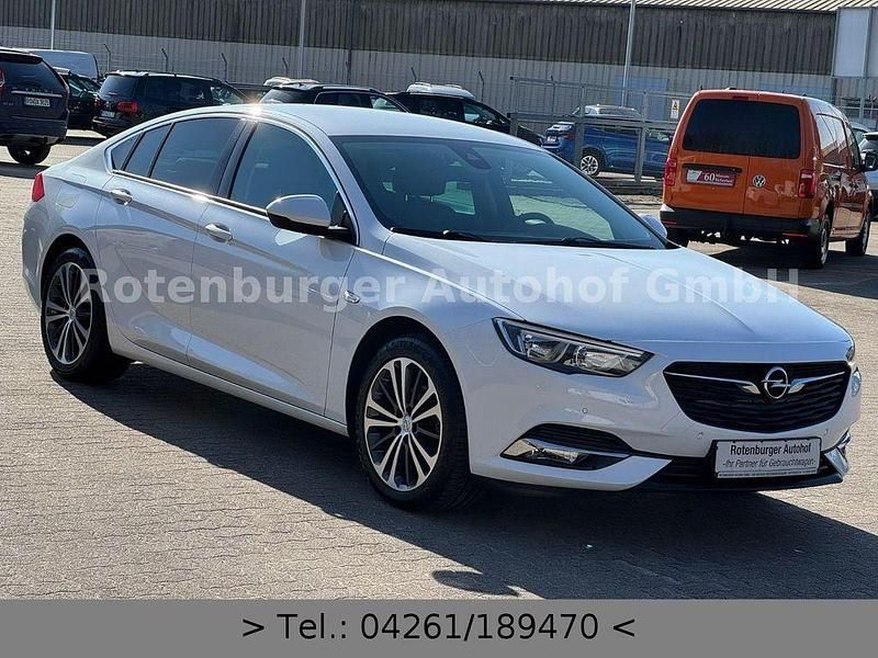 Gebraucht Opel Insignia Dynamic 165 PS (121 kW) 2017 Weiß Limousine