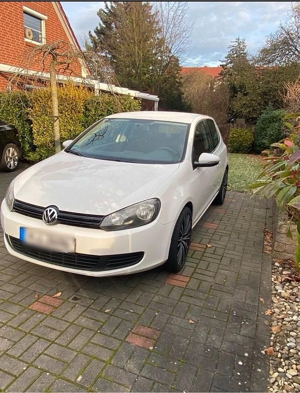 Weiß Gebraucht 2009 VW Golf VI Kleinwagen | 3.700 € (Teuer) - Bild 1/4
