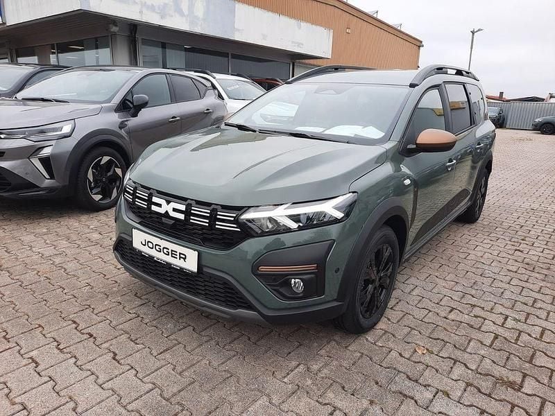 Grün Neu 2025 Dacia Jogger Extreme Van / Kleinbus | 24.089 € (Etwas zu teuer) - Bild 1/4