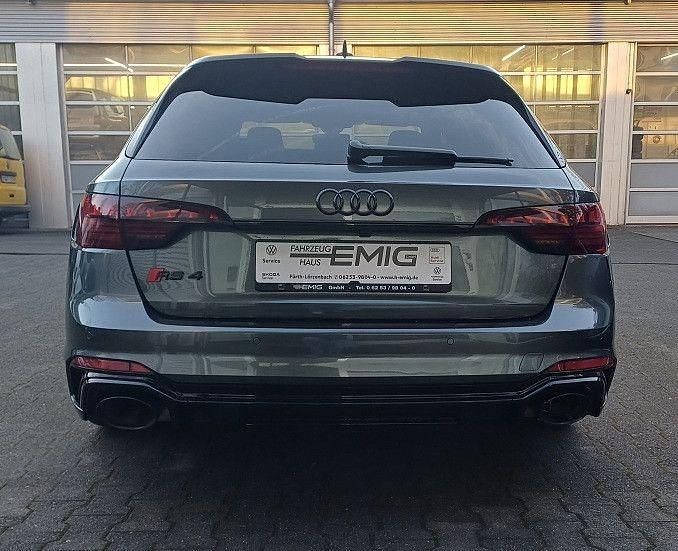 Gebraucht Audi RS4 Sport 450 PS (330 kW) 2022 Grau Kombi
