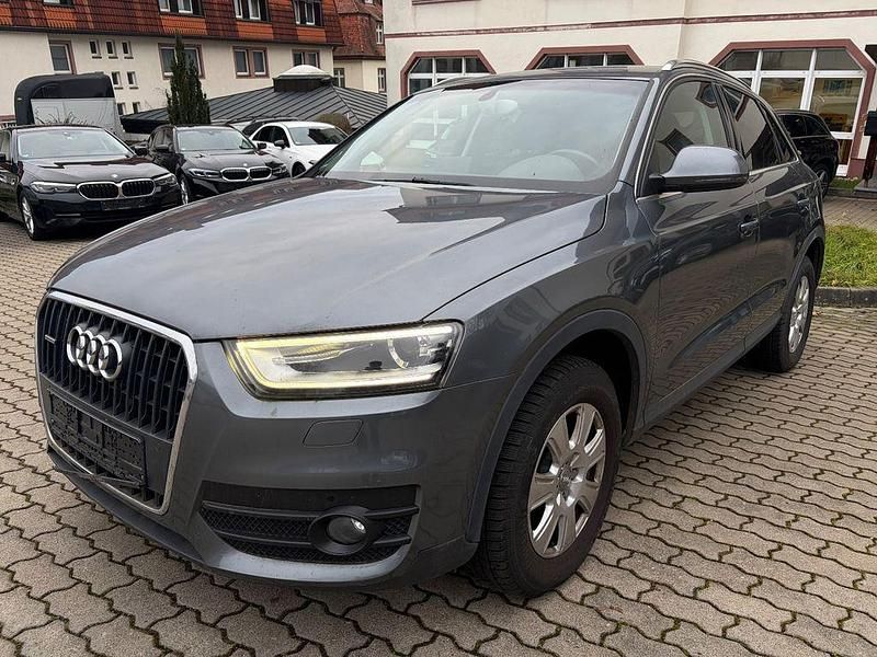 Grau Gebraucht 2012 Audi Q3 Comfort SUV | 13.450 € (Guter Preis) - Bild 1/4