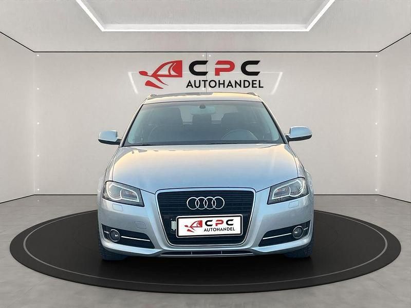 Gebraucht Audi A3 Ambiente 125 PS (91 kW) 2012 Silber Kleinwagen