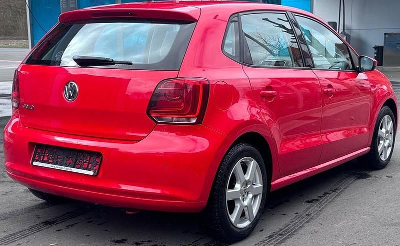 Gebraucht VW Polo 69 PS (50 kW) 2010 Rot Kleinwagen