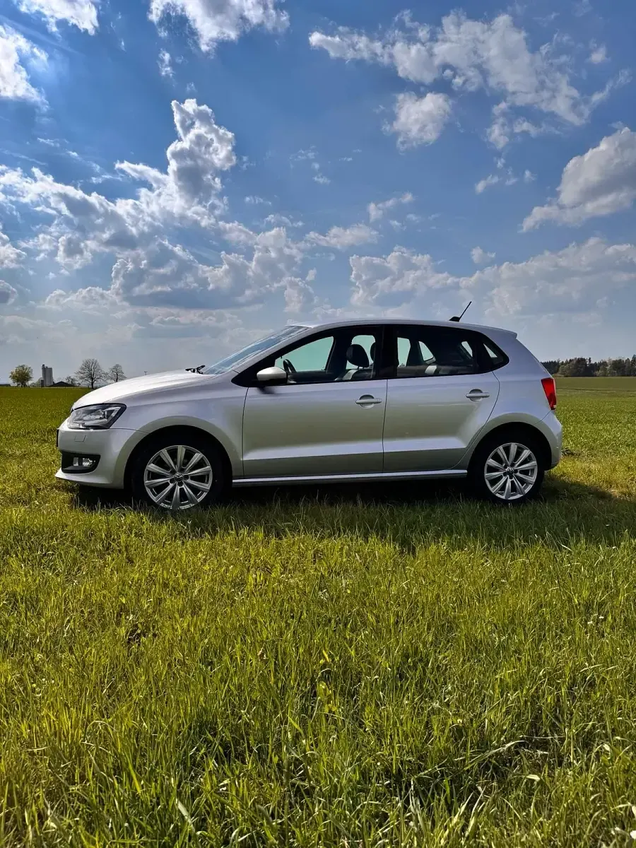Gebraucht VW Polo 90 PS (66 kW) 2011 Silber Kleinwagen