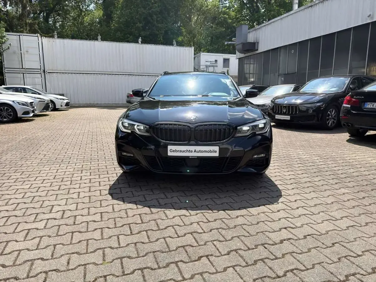 Używany BMW 330 Performance 286 KM (210 kW) 2022 Czarny Kombi